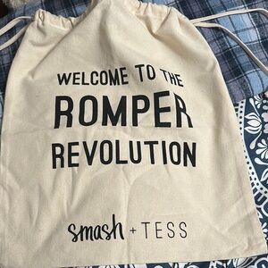 Cute little bag drawstring at the top